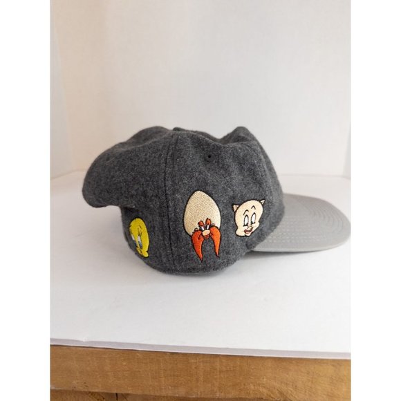 New Bugs Bunny with Looney Tune Characters Gray Wool Baseball Cap OS - Picture 4 of 7